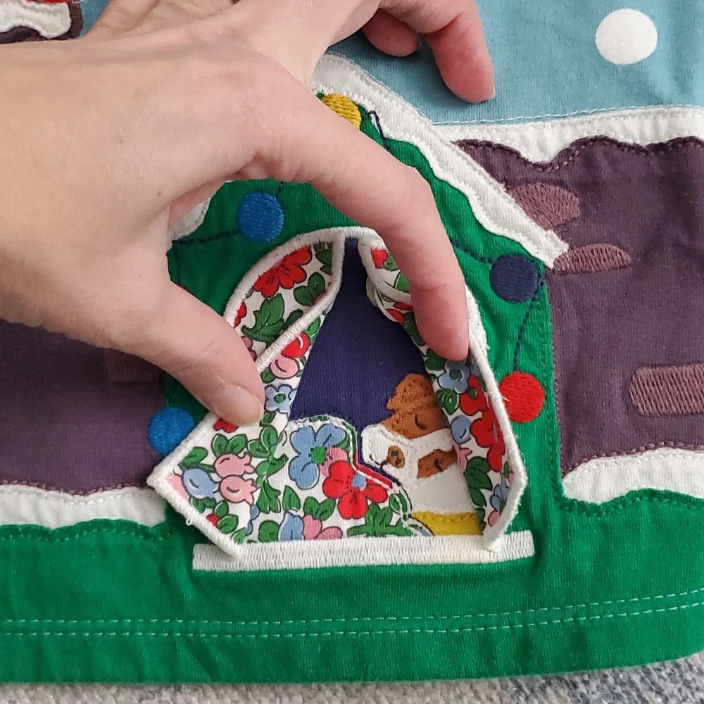 Mini Boden Girls Lift The Flap Christmas Applique Santa Top Shirt Blue Sz4-5y
